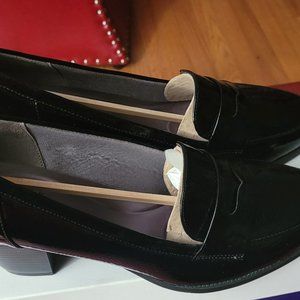 LifeStride Memory Foam Loafers